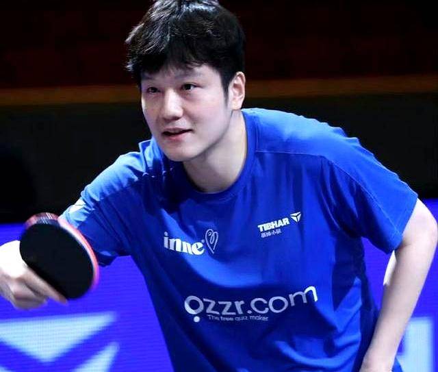 德甲联赛。樊振东3-0横扫豪格，没料到方博和周雨这样评价